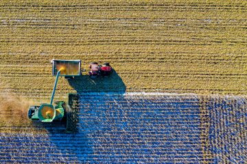 Opony rolnicze do przyczep – klucz do efektywniejszej pracy w polu